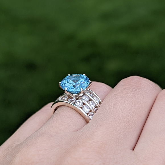 New sterling silver 925 ring with clear and blue rhinestone cz - Picture 4 of 8